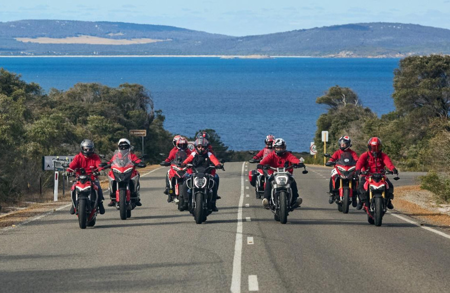 8 Ducati Berplat Indonesia Melintasi Negara Bagian Barat Australia