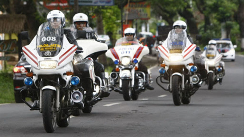 Netizen Boikot Patwal Mobil RI-36, Simak Aturan Resmi Pengawalan Dari Polri Patwal mobil RI-36