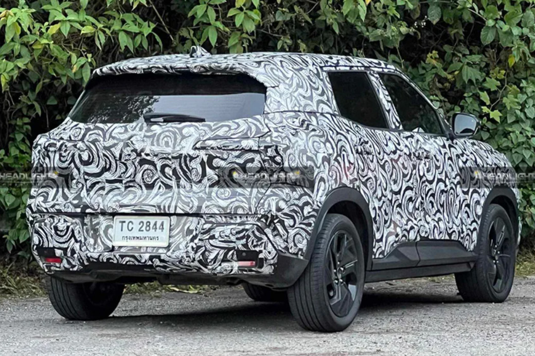 Bocoran Mitsubishi XForce Hybrid Yang Jauh Lebih Efisien Bagian belakang Mitsubishi XForce Hybrid masih identik dengan model sebelumnya