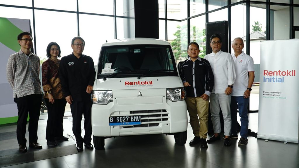 Rentokil Initial Indonesia Percayakan 11 Unit Mobil Operasional Pakai Mitsubishi L100 EV