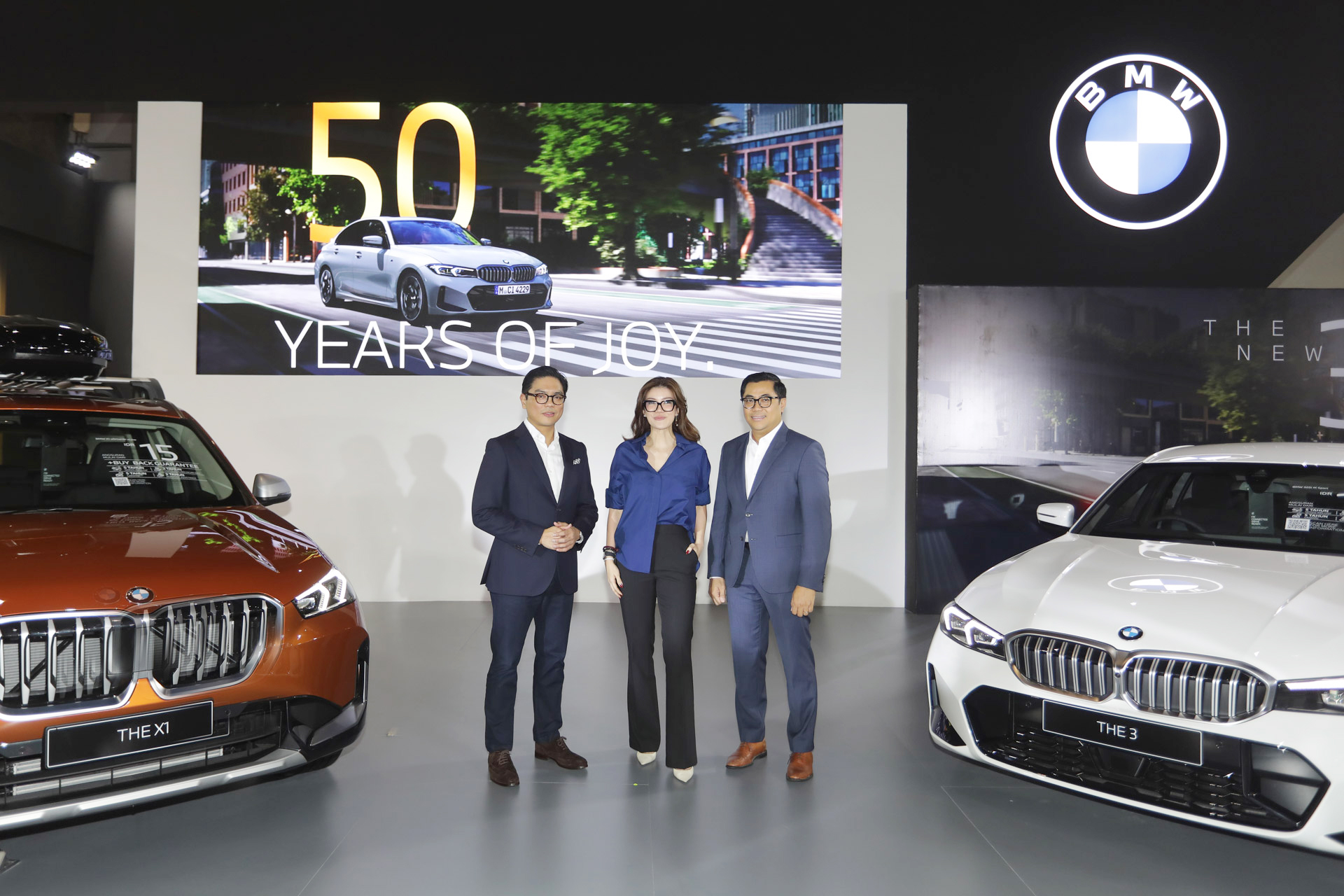 Spesifikasi dan Harga BMW 320i M Sport Facelift BMW at IIMS 2025 2