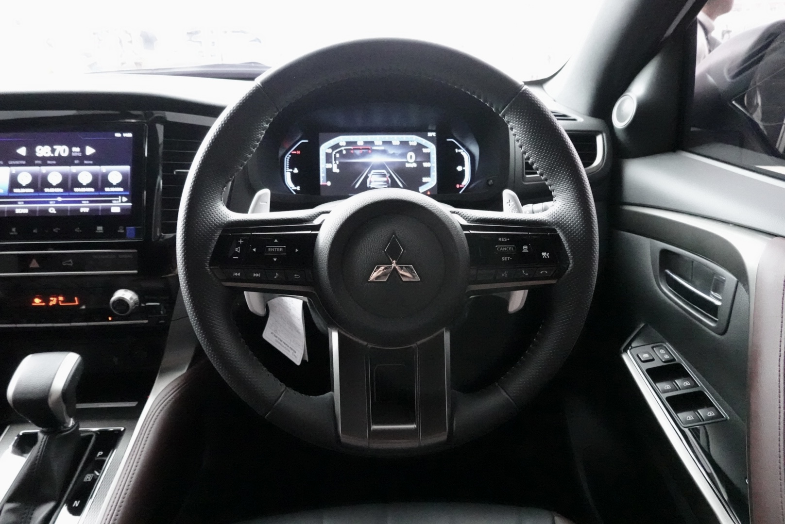 Mengenal Ubahan dan Fitur Bermanfaat Mitsubishi Pajero Sport Terbaru, Mengapa SUV Ladder Frame ini Masih Layak Beli? Pengendaraan terlindungi ADAS