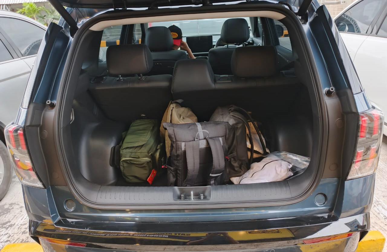 Nyetir AION V Rute Jarak Jauh Dimanja ADAS Pintar dan Es Krim Dingin Menyegarkan Kapasitas bagasi AION V terasa lega