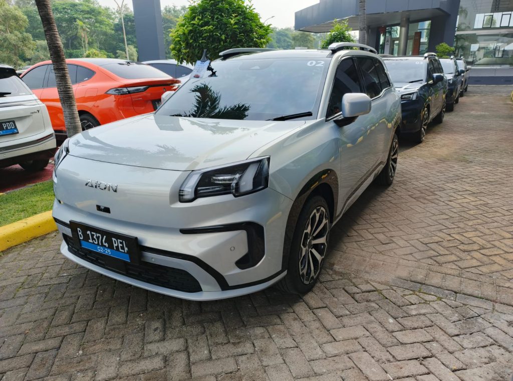 Kabin terdapat SIM Card untuk jaringan internet di AION V