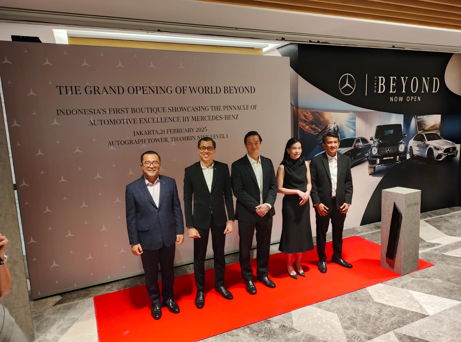 Harga The All-New Electric G 580 Edition One dan The All-New Mercedes-AMG G 63 World Beyond Jakarta pertama di Asia Tenggara berlokasi di 1 Autograph Tower, Kompleks Perkantoran Thamrin Nine
