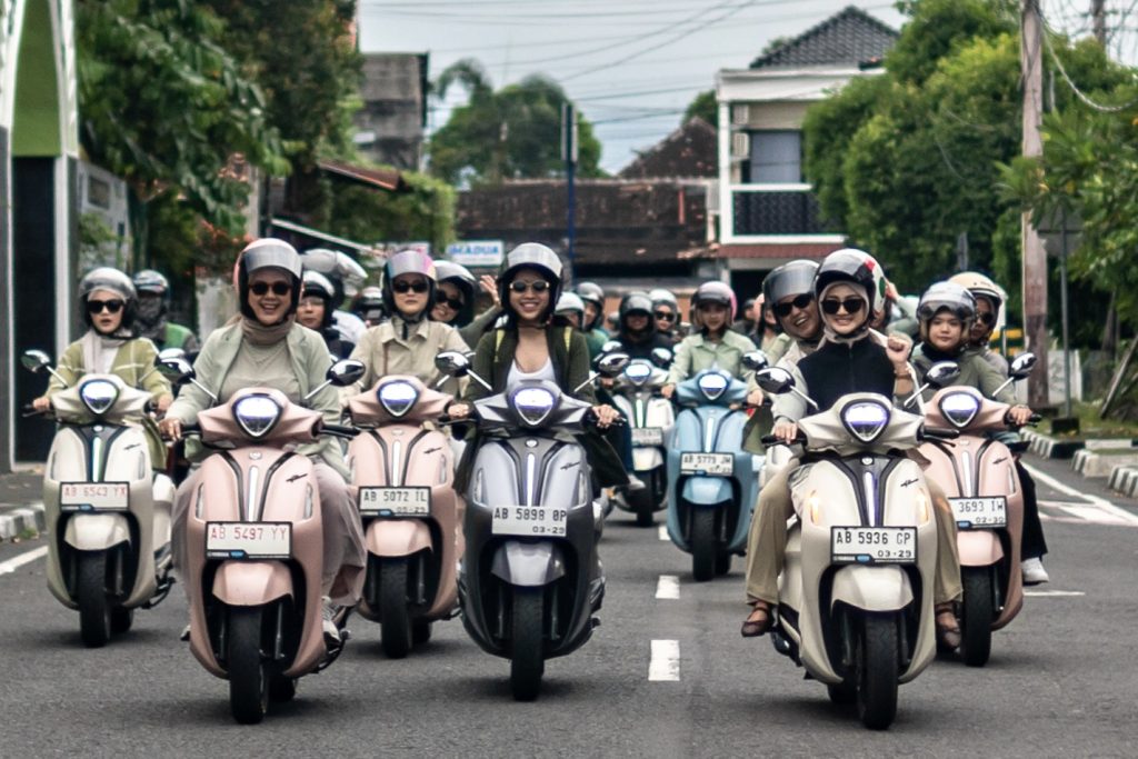 Ribuan Pengendara Grand Filano Hybrid Berbagi Kebaikan