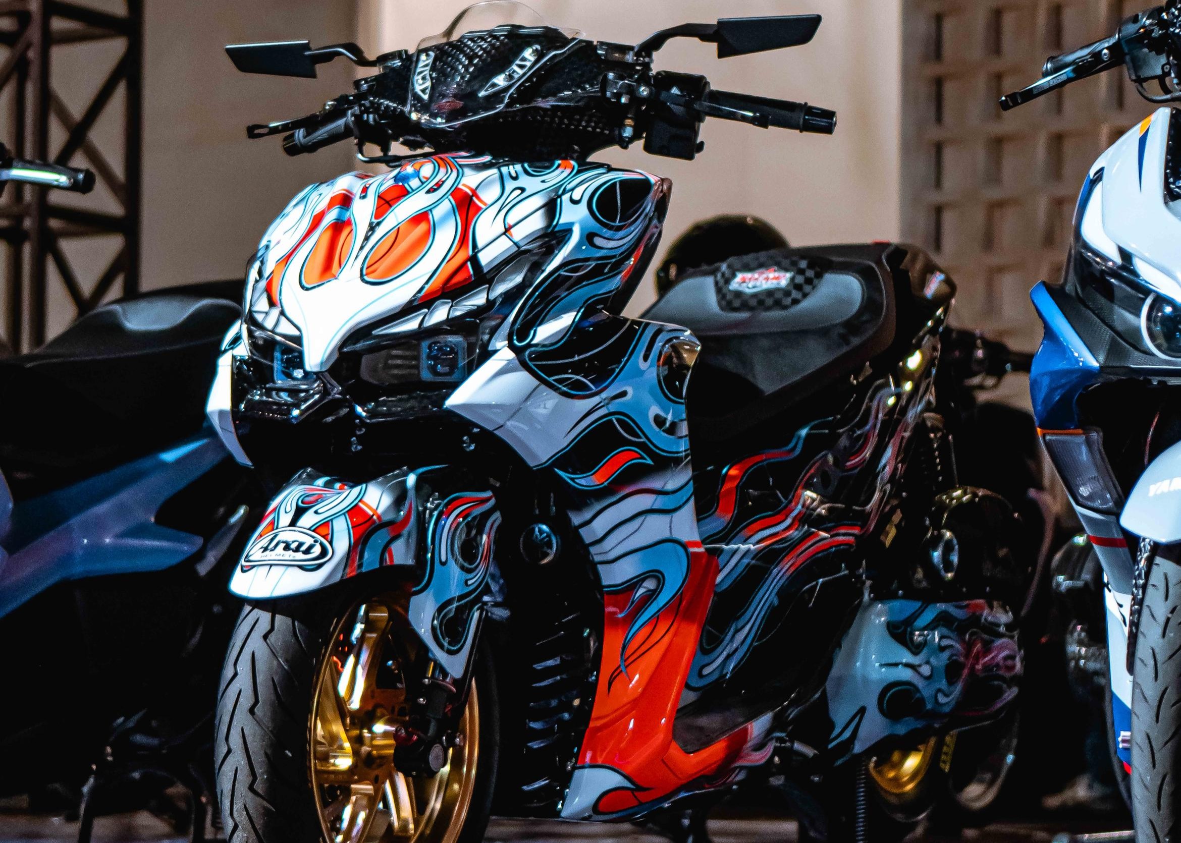 Modifikasi Yamaha Aerox Alpha upgrade kaki-kaki dan pengereman