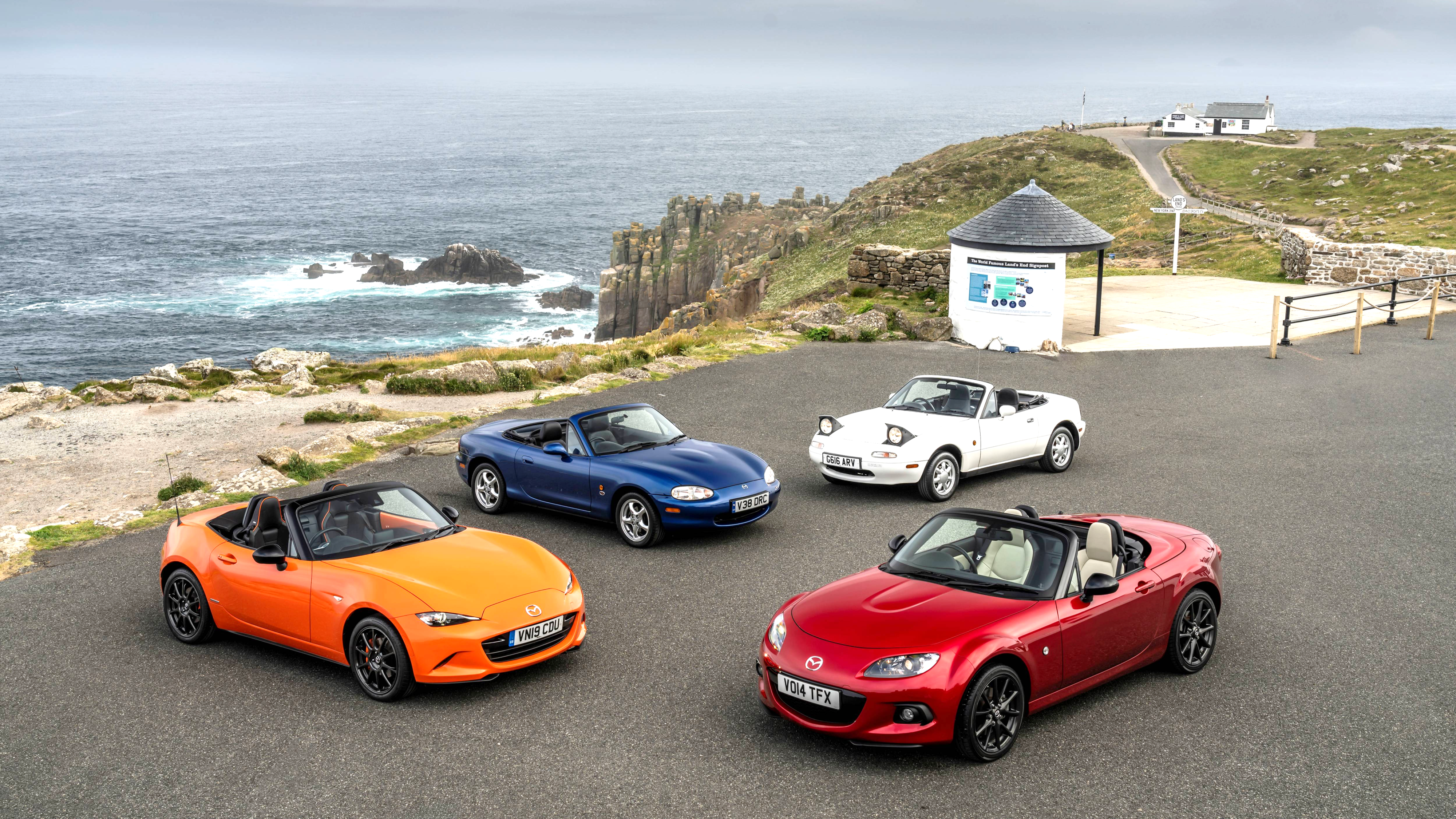 4 generasi Mazda MX-5