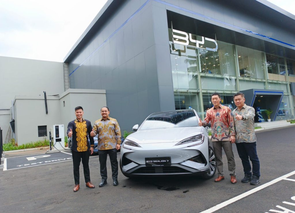 BYD Harmony Kuningan dan Bekasi Timur Resmi Dibuka