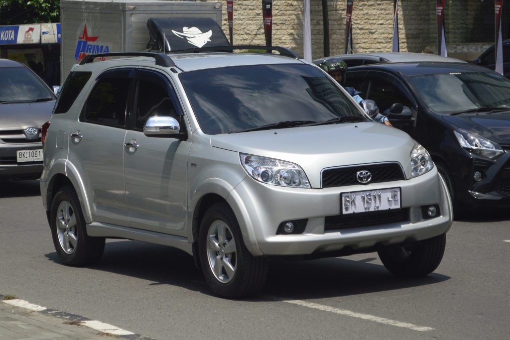 mobil di bawah 100 juta