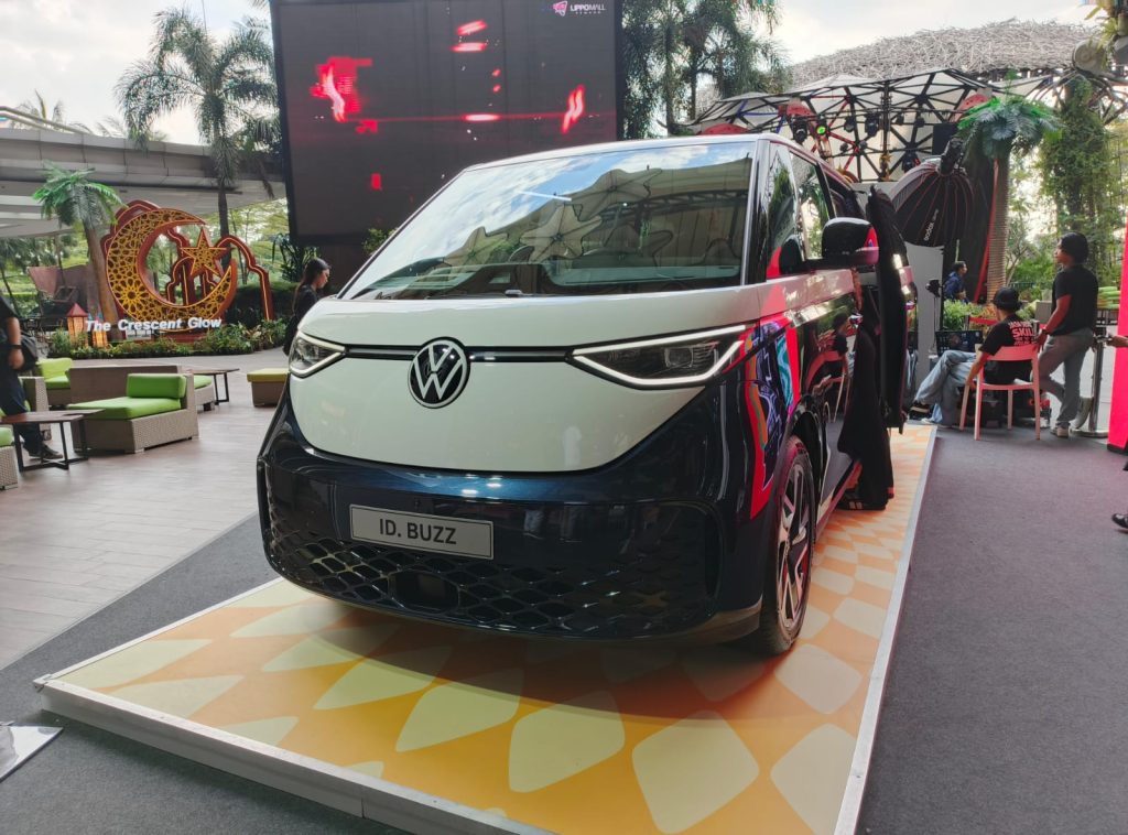 Delivery VW ID. Buzz LWB Awal Mei 2025, Kini Tebar Pesona Keliling Jakarta