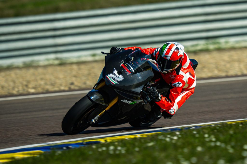 Ducati V21L Terjun Kejuaraan MotoE 2025