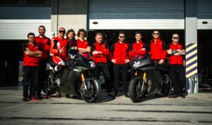 DUCATI MOTOE V21L TEAM MODENA 3 UC776428 High