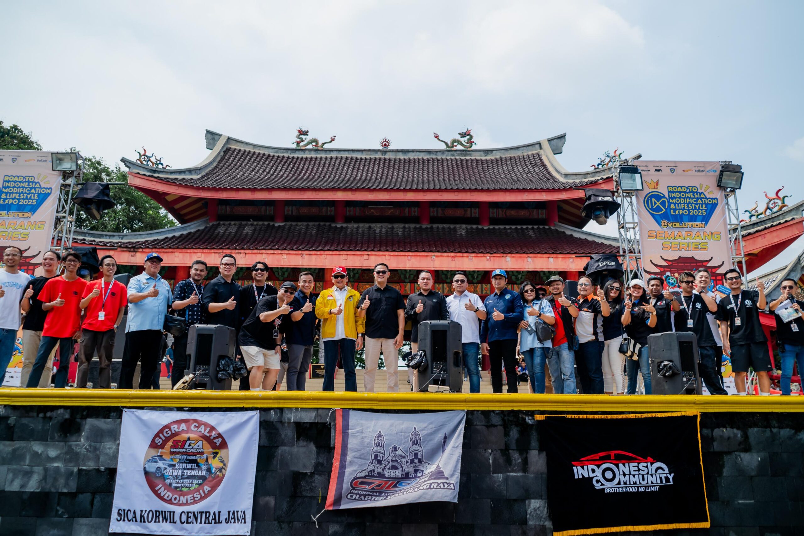 Foto Bersama IMX 2025 Semarang scaled