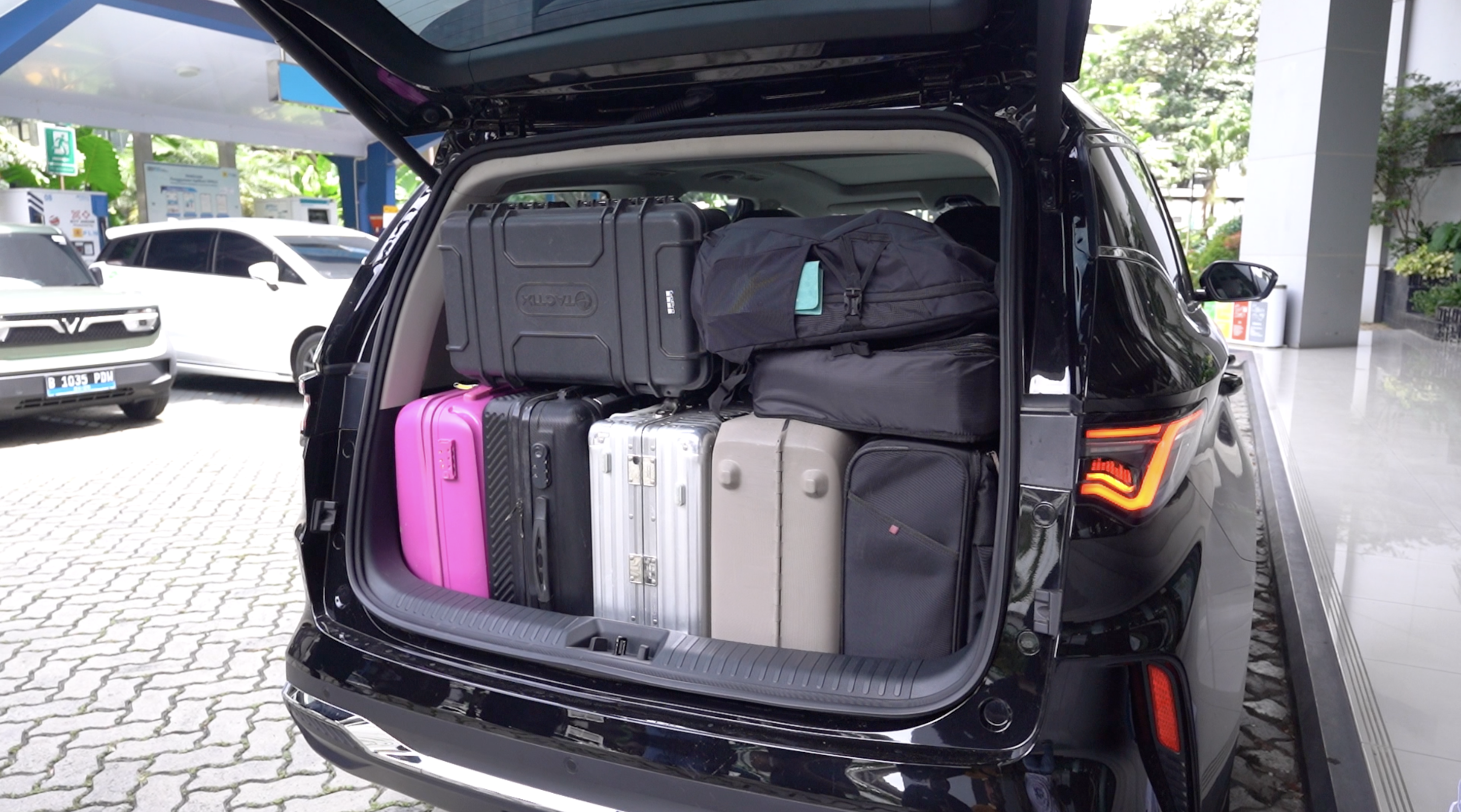 Kapasitas bagasi lega