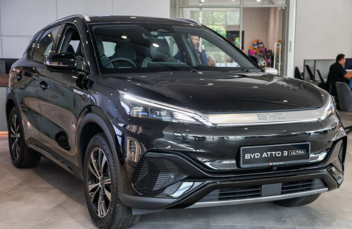 Komparasi BYD Atto 3 Ultra 2025 vs Atto 3 di Indonesia Komparasi BYD Atto 3 Ultra 2025 vs Atto 3 di Indonesia