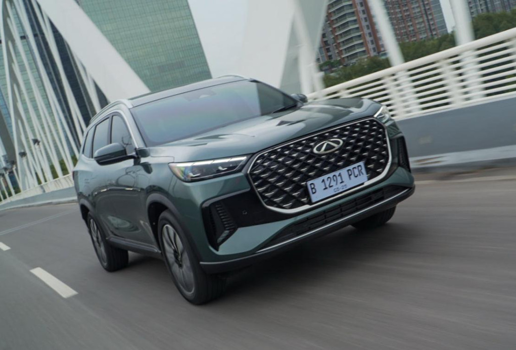 First Drive Chery Tiggo 8 CSH