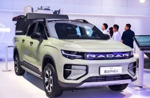 Auto Shanghai 2025 : Geely Radar Hybrid Meluncur Jangkauan 1.000 Km Pakai Transmisi 3DHT