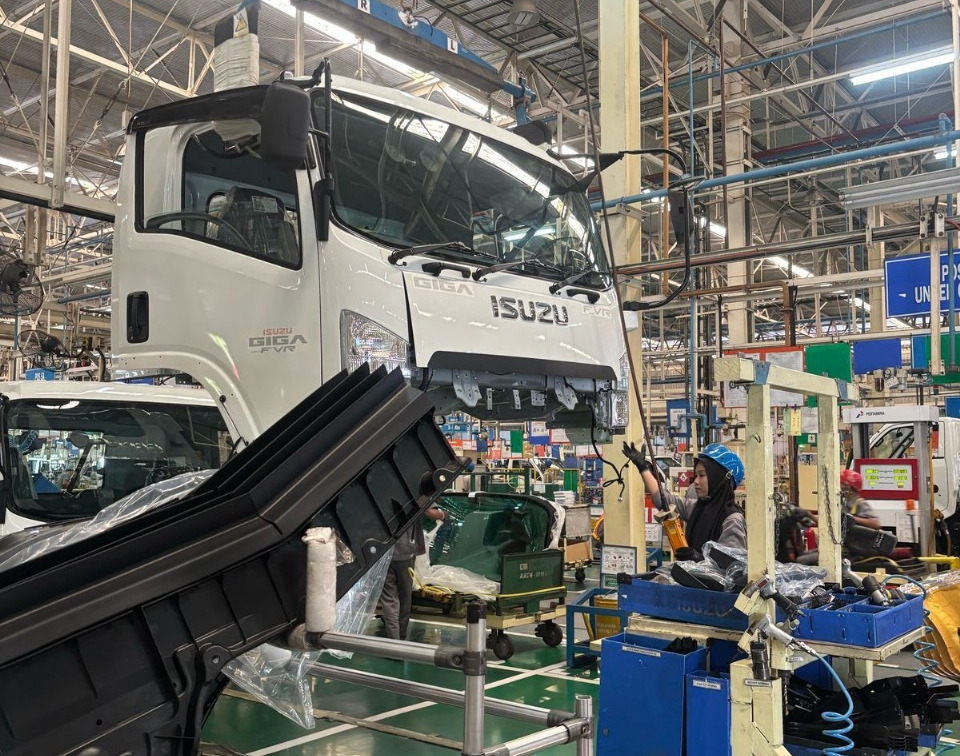 isuzu perempuan hari kartini 1