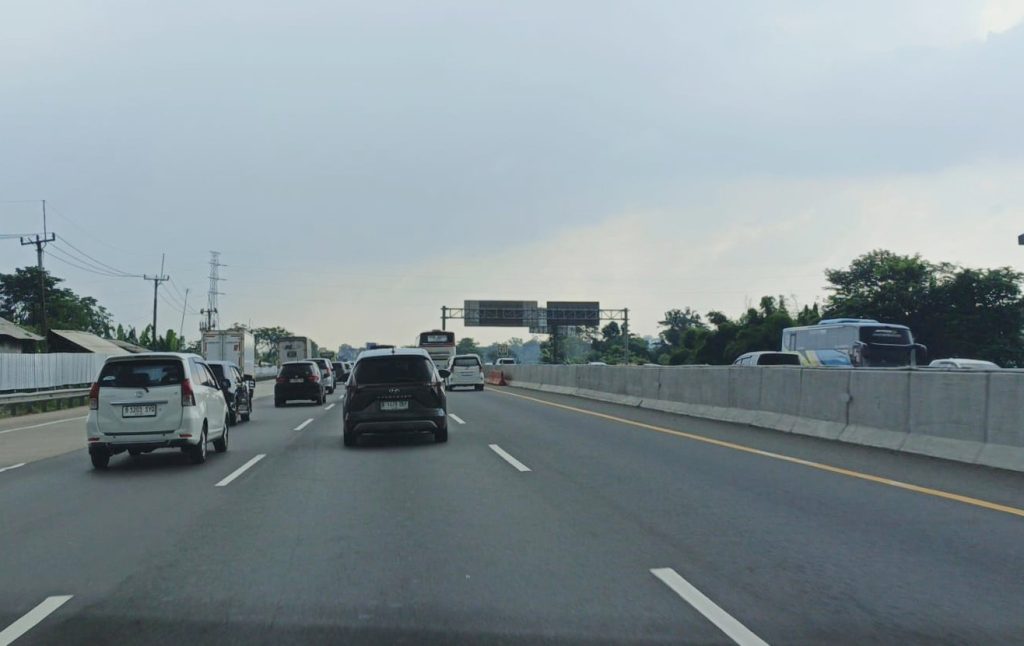 Rekayasa One Way Nasional Masih Berlaku dari KM 414 Tol Kalikangkung Semarang