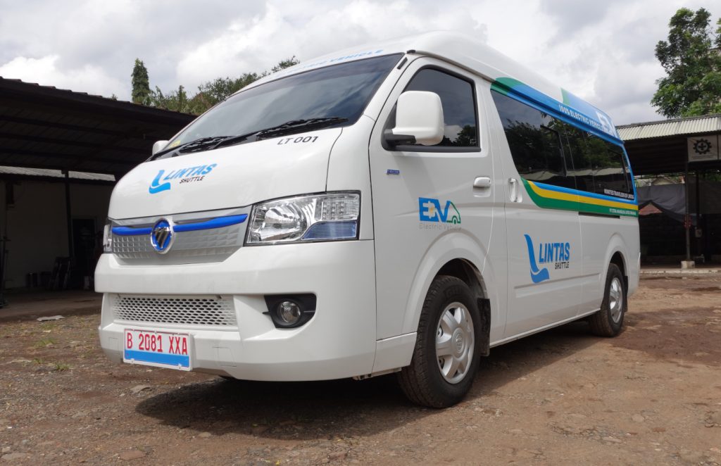 Mobil Travel Listrik Berbasis Foton eView