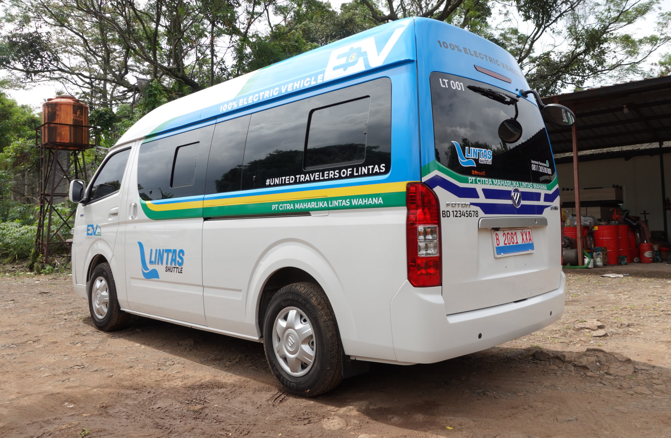 Lintas Shuttle Hadirkan Mobil Travel Listrik Berbasis Foton eView Mobil travel listrik Lintas Shuttle ini sementara masih beroperasi di wilayah Bandung