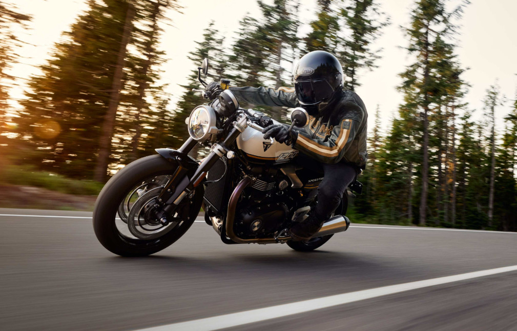 Mengendarai motor usai turun mesin jangan ngebut