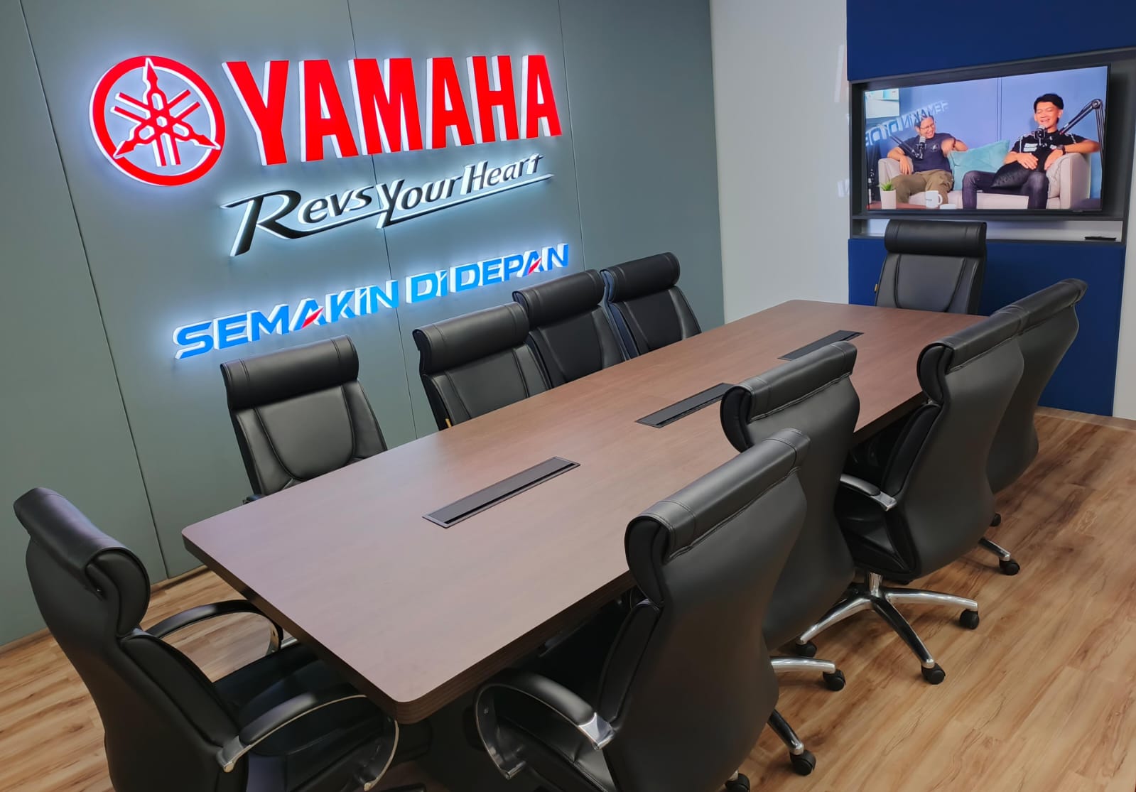 Ruang tunggu dikemas nyaman