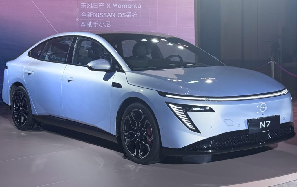 Sedan listrik Nissan N7 EV