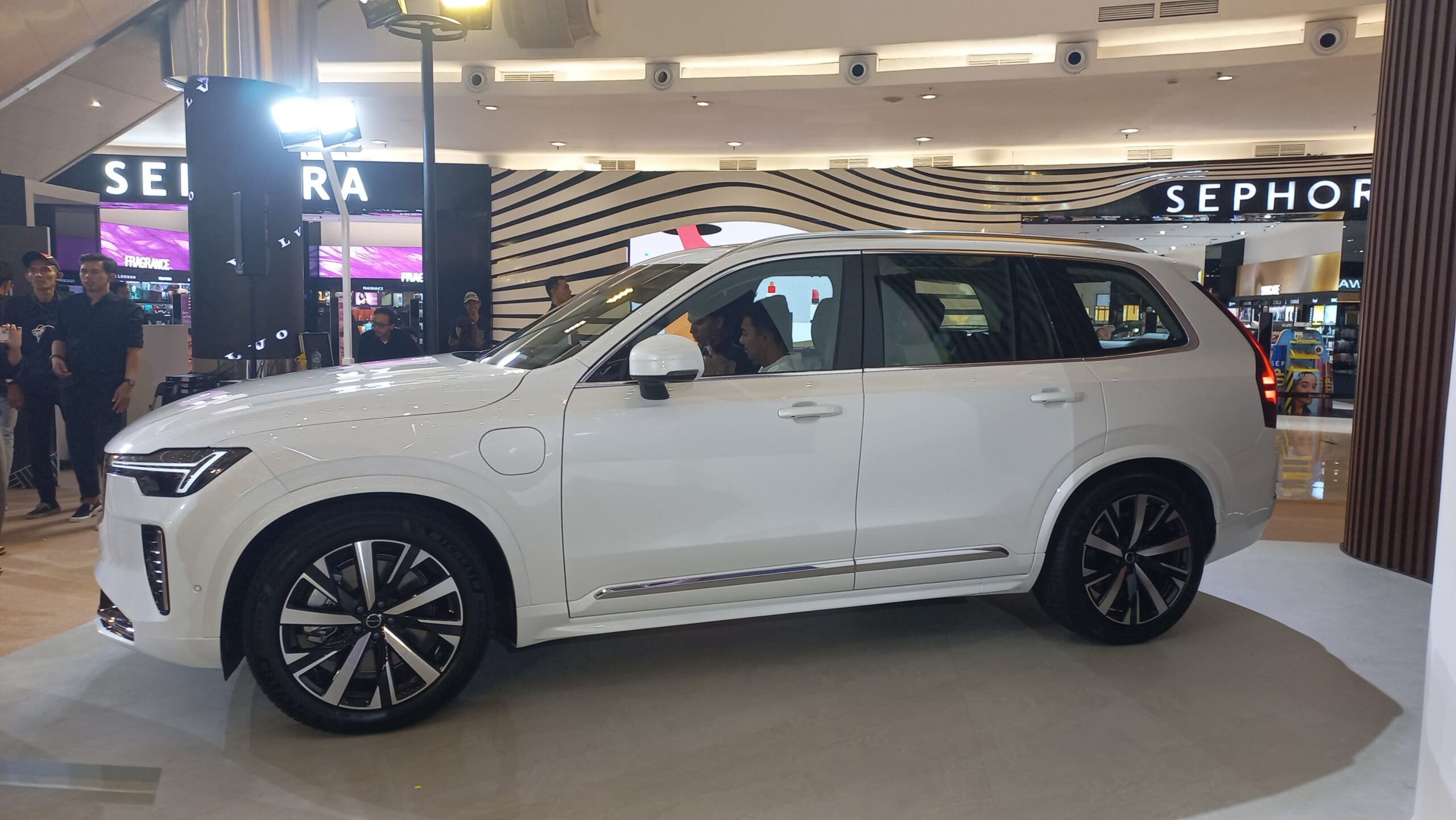 volvo xc90 facelift 3 scaled