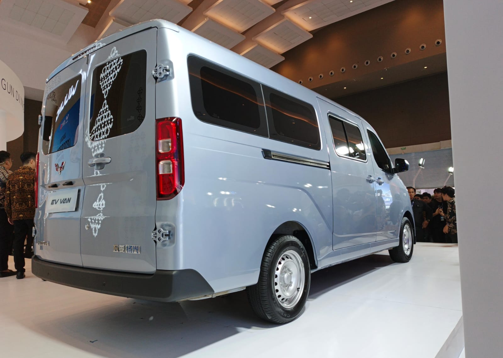 wuling ev van 3