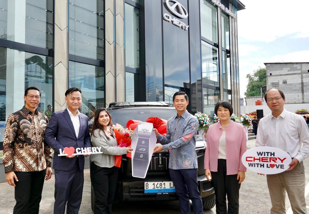 Chery Arta Bekasi Barat Resmi Dibuka