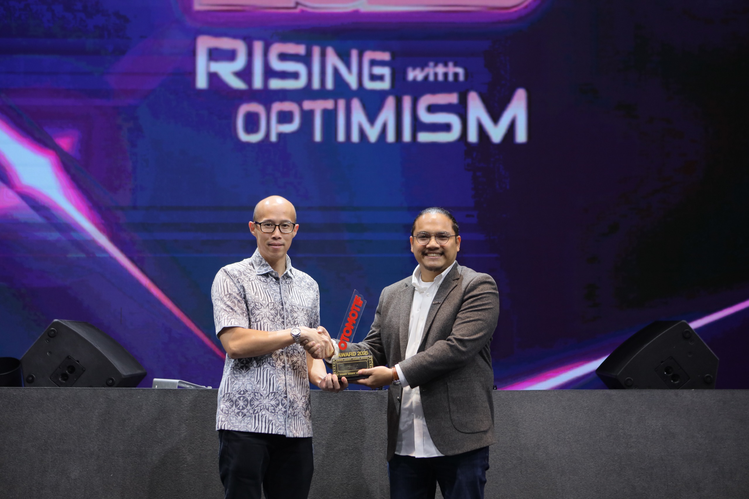 DENZA D9 Jadi Car of The Year 2025 di Indonesia Denza OTOMOTIF Award 2025 2 1
