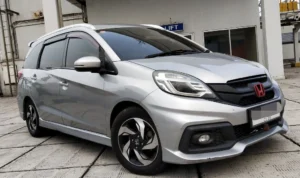 Honda Mobilio RS CVT 2016 alternatif mobil baru murah di bawah 100 juta - moladin