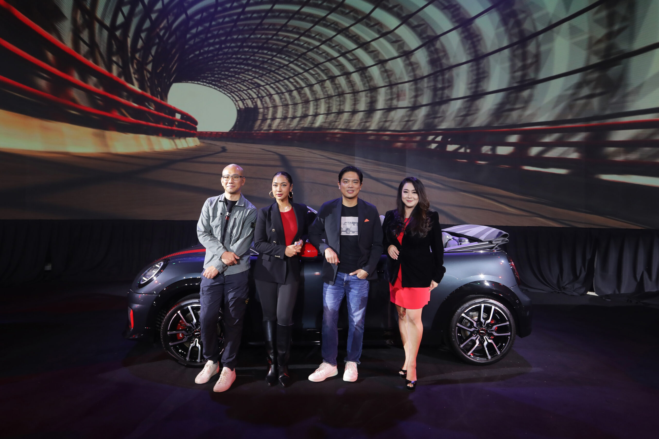 MINI JCW LAUNCH 02 scaled