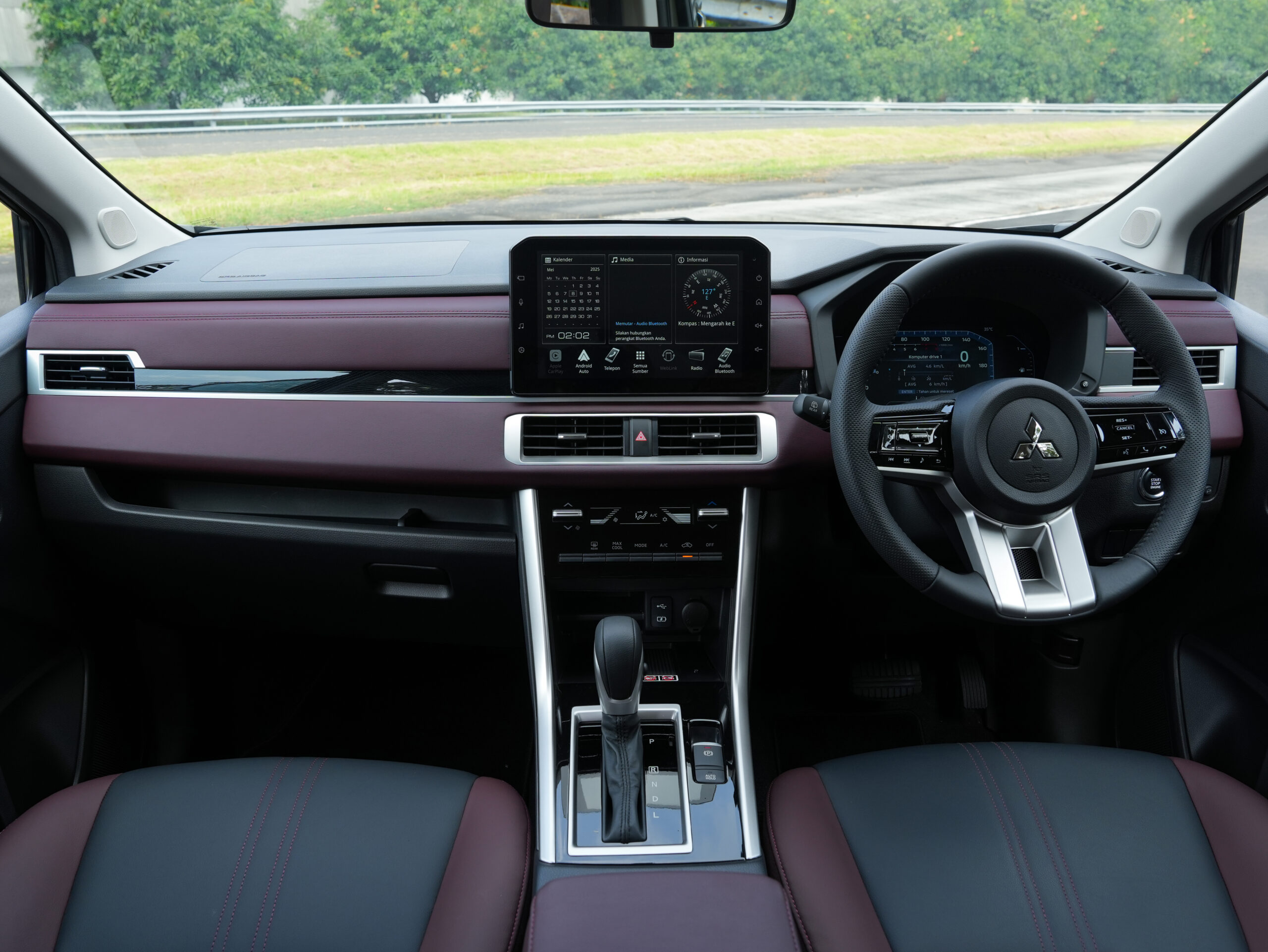 New MItsubishi Xpander Cross CVT Interior 1 scaled