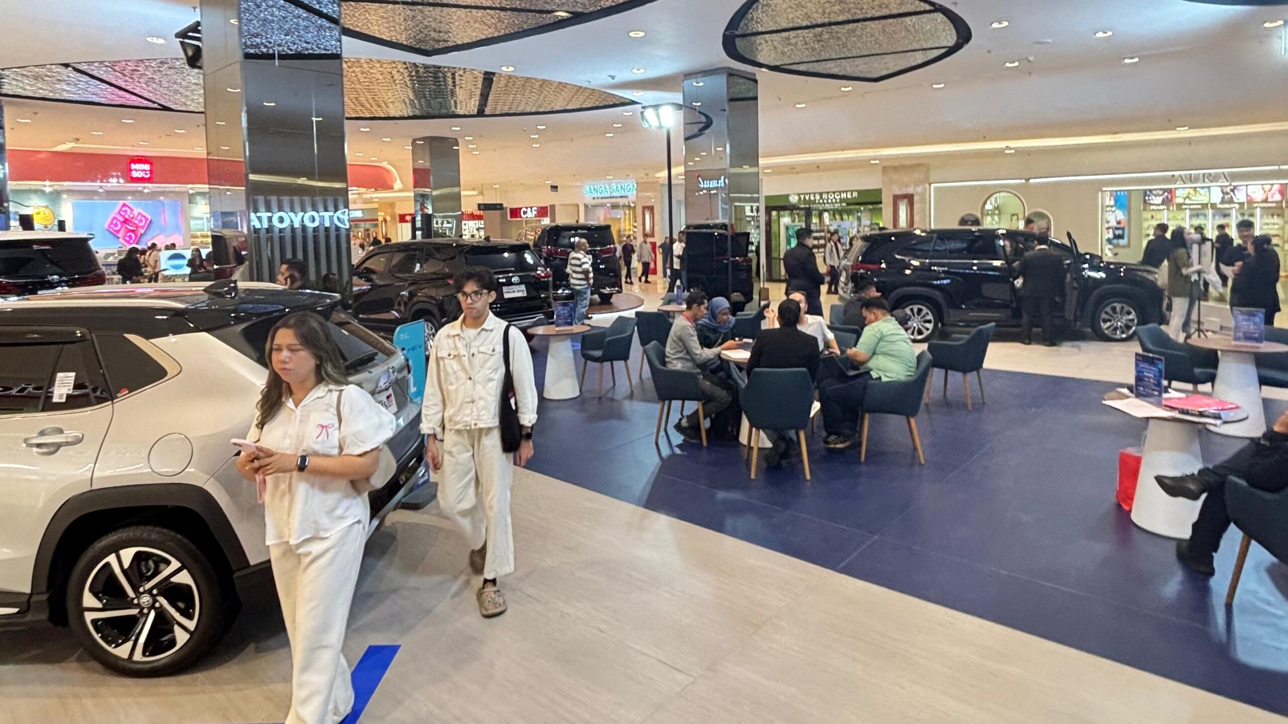 Toyota Space Sun Plaza Medan 1 scaled