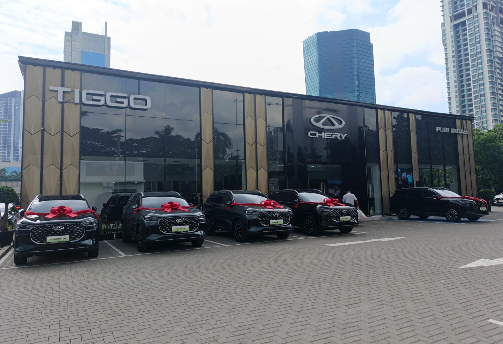 Handover Ceremony 100 Chery TIGGO 8 CSH di Diler Baru Dihadiri BOD Chery dari Cina chery tiggo8 csh 5