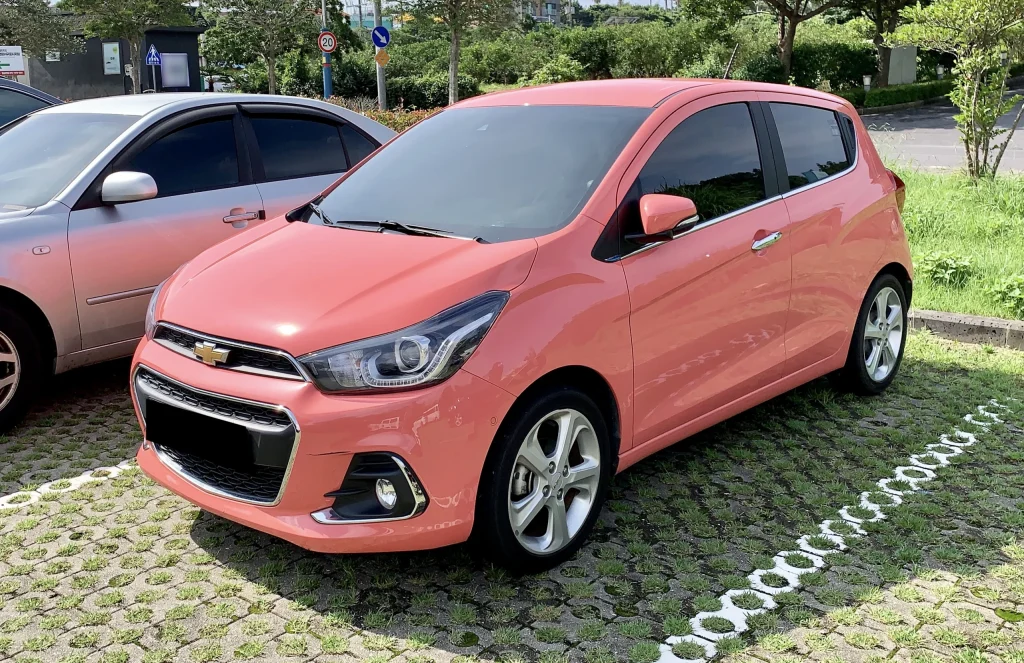 10 Mobil Bekas yang Pas untuk Garasi Rumah Subsidi, Harganya Mulai Rp70 Jutaan! chevrolet spark mobil bekas yang pas untuk garasi rumah subsidi - moladin