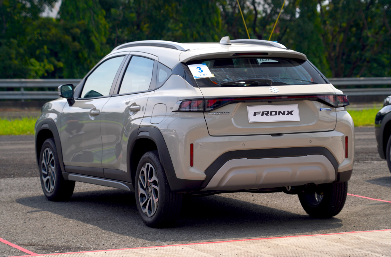 prediksi harga suzuki fronx 2
