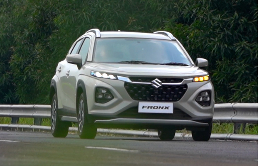 First Drive Suzuki Fronx Rasanya Seasyik Itu Harusnya Ada Dari Dulu, Ini dia Harganya! Laju Suzuki Fronx terasa halus minim getaran