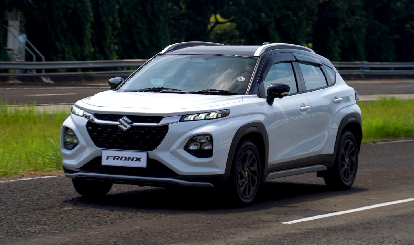 suzuki fronx eksterior 4