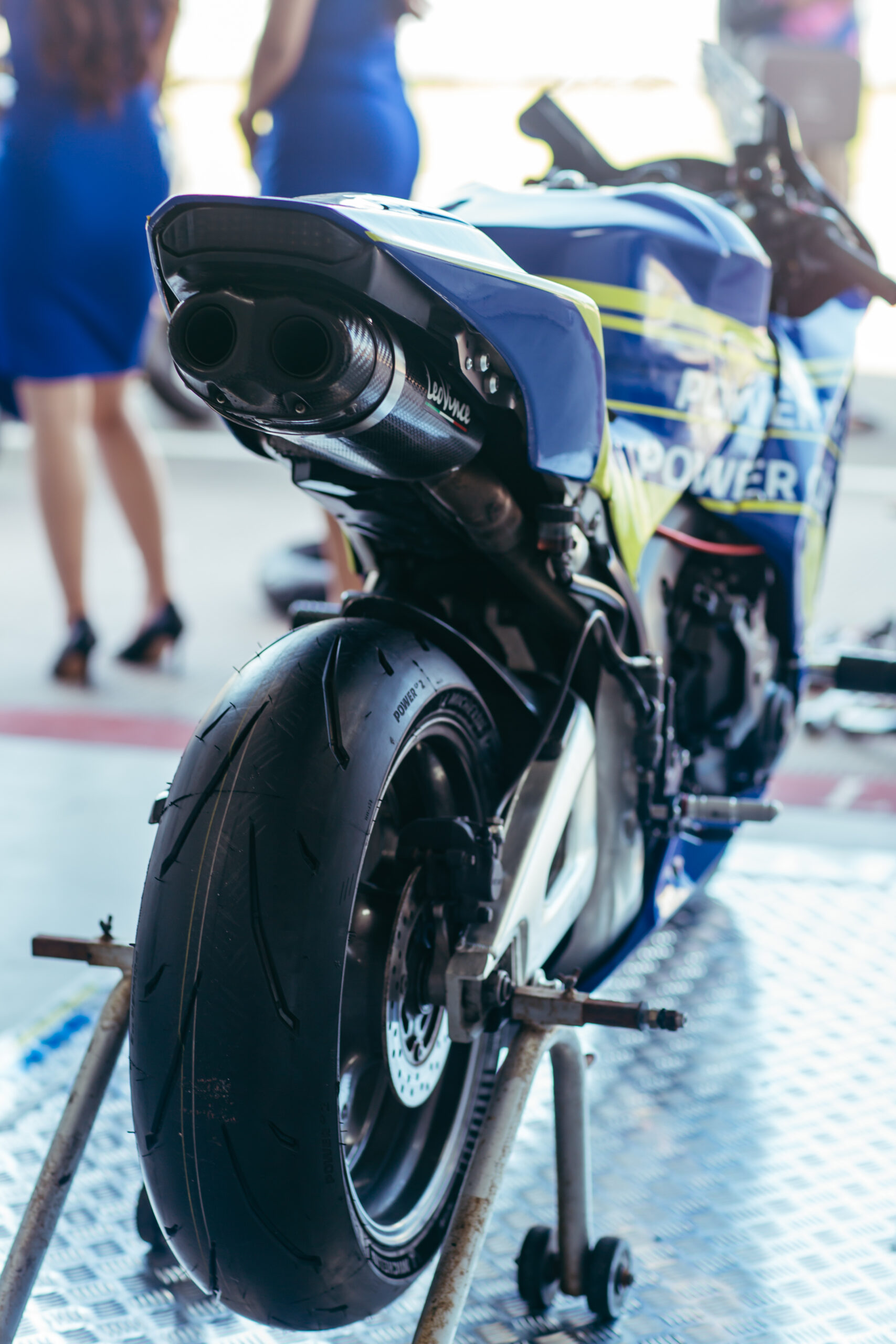 Ban Michelin GP Power 2 scaled