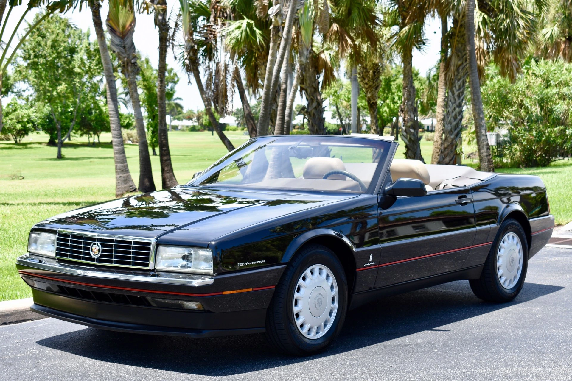 Cadillac Allante mobil convertible - moladin 