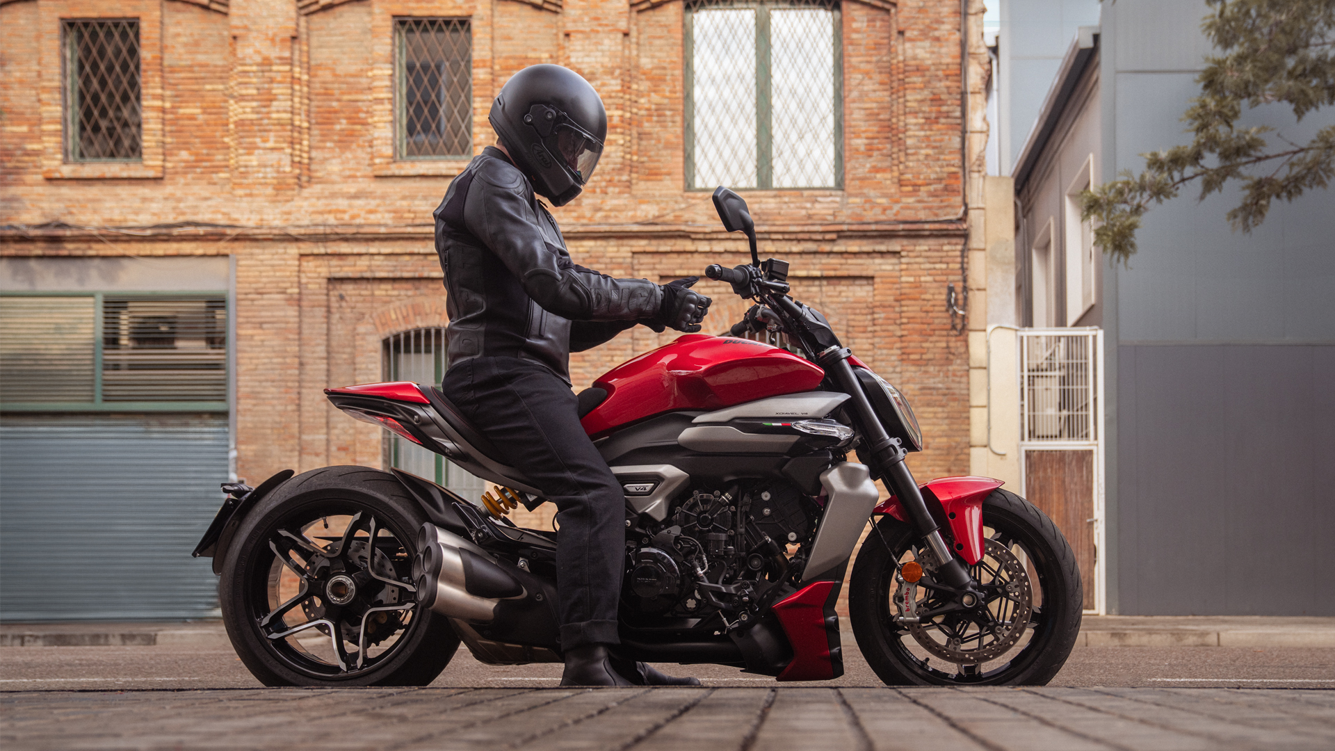 Ducati XDiavel V4 4