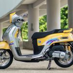 Inspirasi Modifikasi Yamaha Fazzio Hybrid Bergaya Motor Bebek Legendaris - Tuwaga