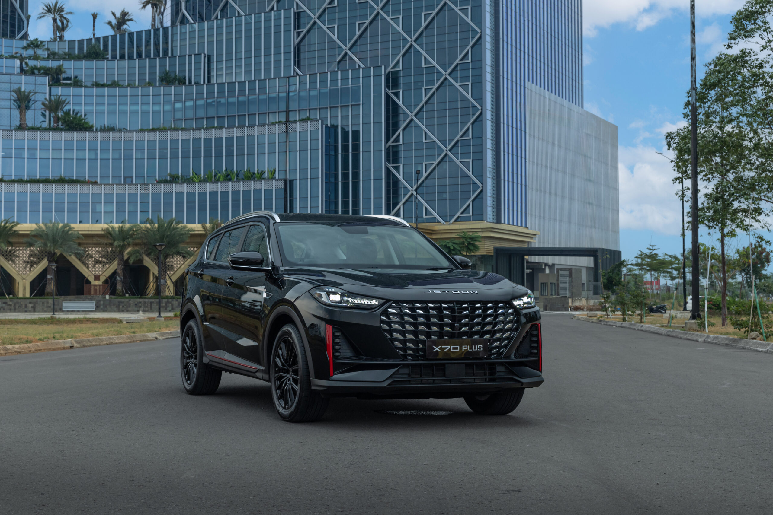 Kemudahan Memiliki JETOUR DASHING dan X70 Plus Lewat Program Manfaat Terbaru JETOUR X70 Plus Black 1 scaled