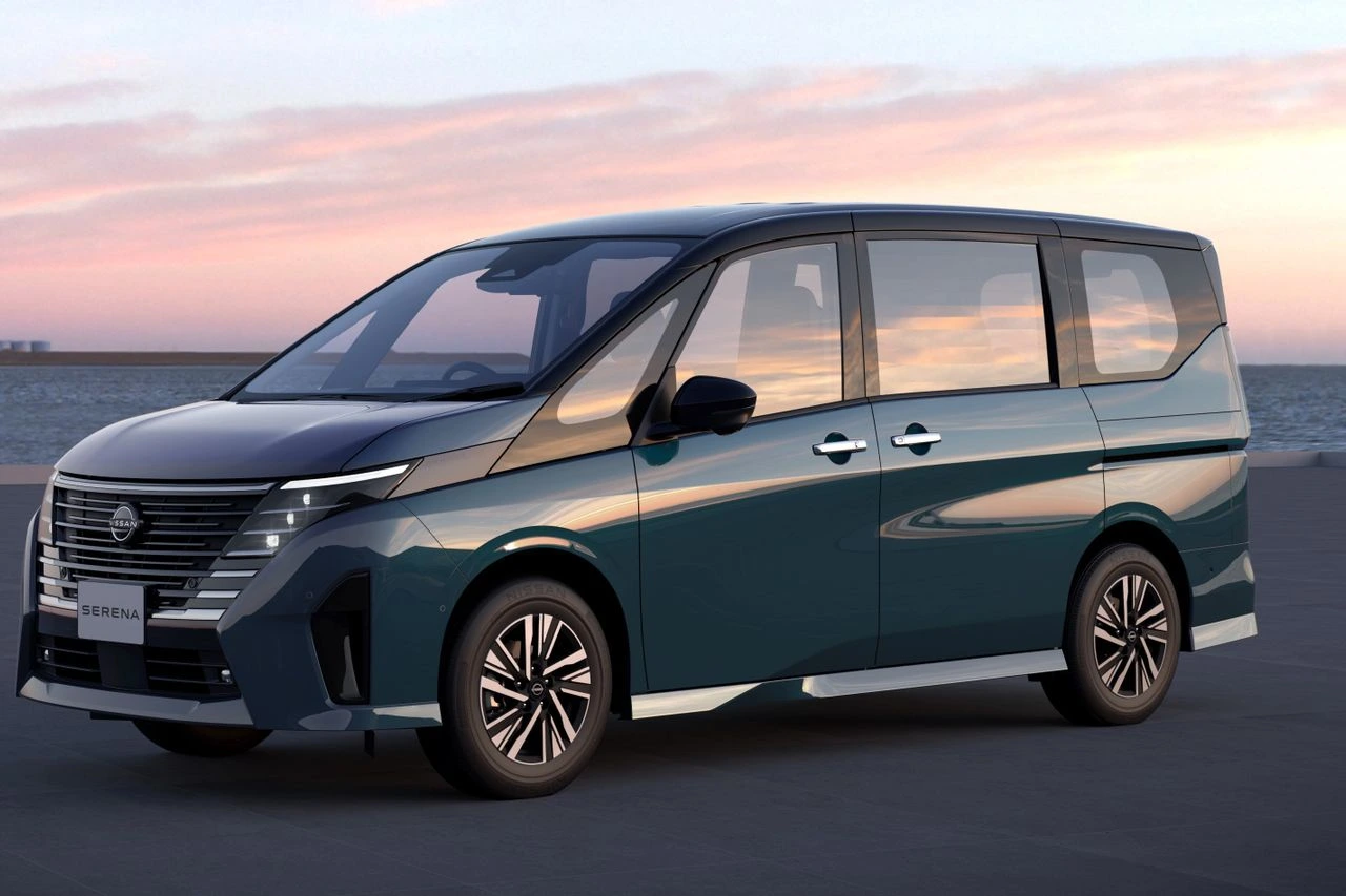 Deretan 9 Mobil Pintu Geser Terbaik di 2025: Praktis dan Mewah! Mobil pintu geser Nissan Serena e-Power - Moladin