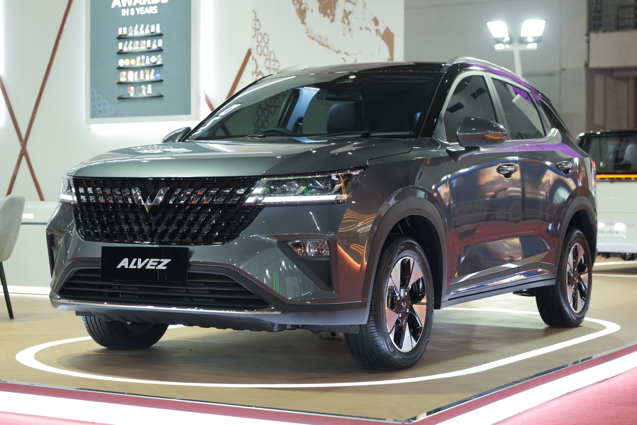 Promo Menggiurkan Wuling Semarakkan Jakarta Fair 2025 Nikmati program 70 resale value guarantee gratis biaya jasa perawatan berkala hingga 8 tahun atau 100.000 km dan e wallet senilai 5juta untuk pembelian bahan bakar untuk setiap pembelian Alvez scaled