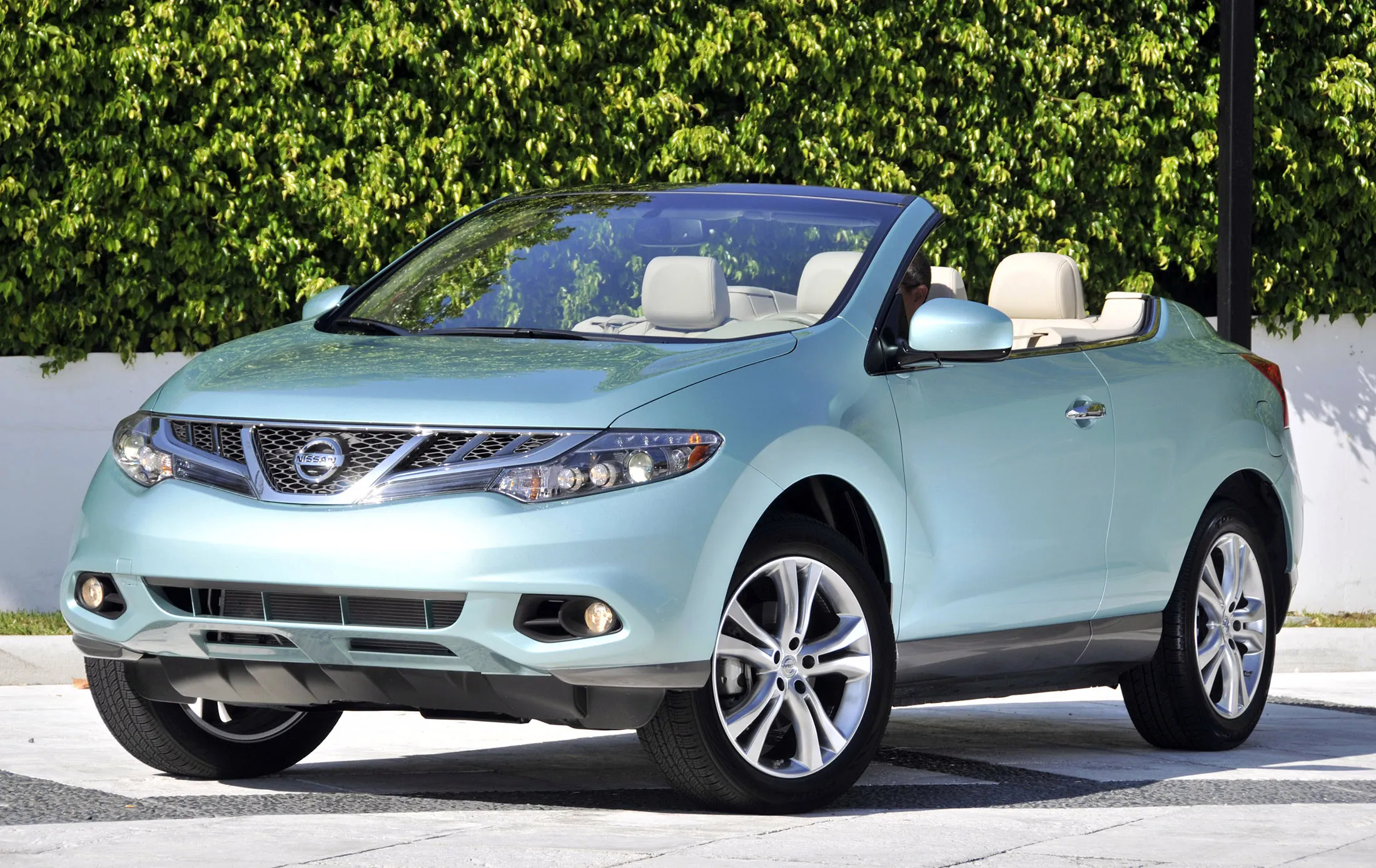 Nissan Murano CrossCabriolet mobil convertible - moladin